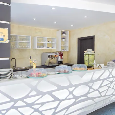 Hotel Opal 3*