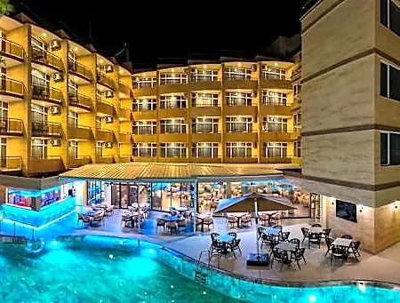 Boutique Opal Ultra 4*