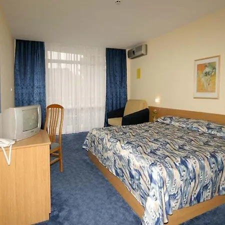 Hotel Boutique Opal Ultra 4*