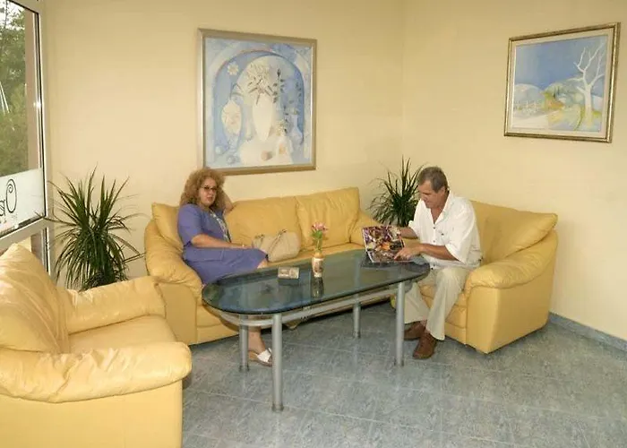 Opal Σάνι Μπιτς